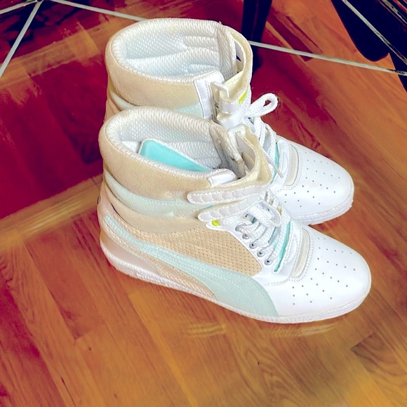 Puma Hi Top Wedge Sneakers. - Picture 1 of 11